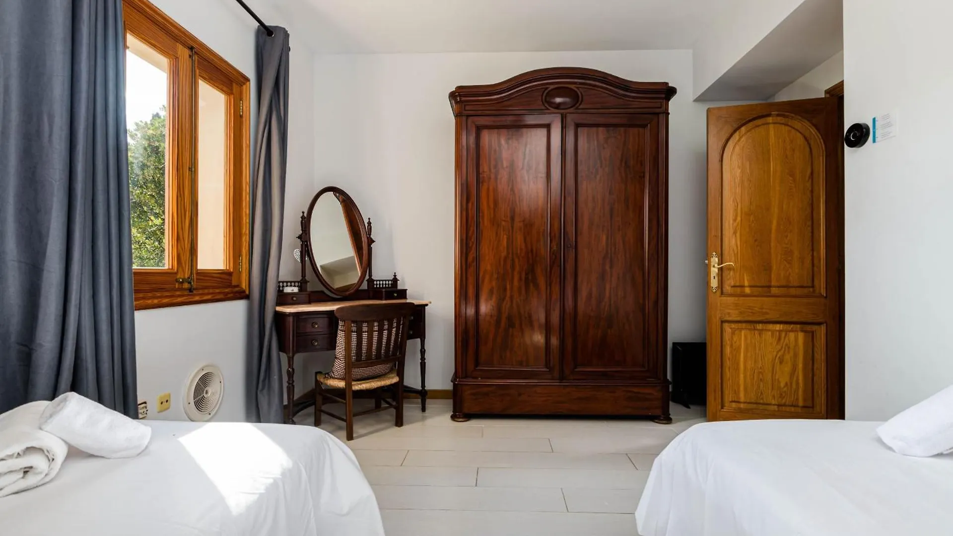 Yourhouse Tramontana Villa Lloseta İspanya